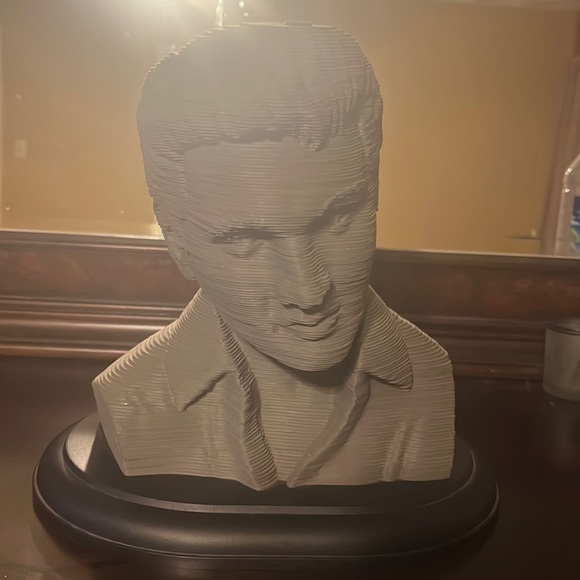 An Elvis bust!